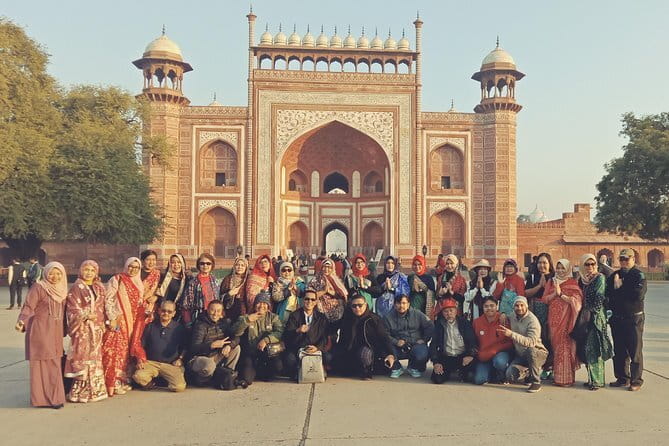 Same day tour with private car Delhi to Agra - An Authentic Day Trip from Delhi to Agra in a Private Car