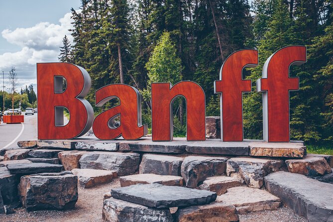 Explore Banffs Wonders: Lake Louise, Moraine Lake, and Beyond - In-Depth Look at the Itinerary