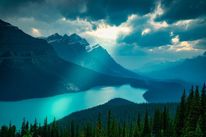 Explore Banffs Wonders: Lake Louise, Moraine Lake, and Beyond - The Sum Up
