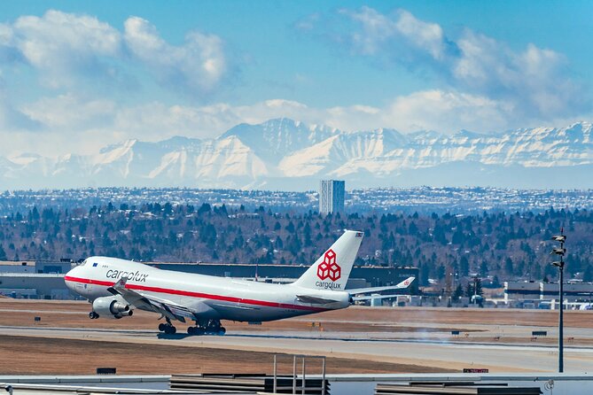 Private Shuttle from Calgary/ YYCAirport/Canmore/Banff Transfers - An Introduction to the Private Shuttle Experience