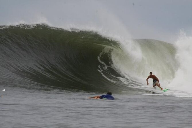 Coconut Coast Surf Adventure Vacation : Seven Days with a Pro - Lessons and Instruction