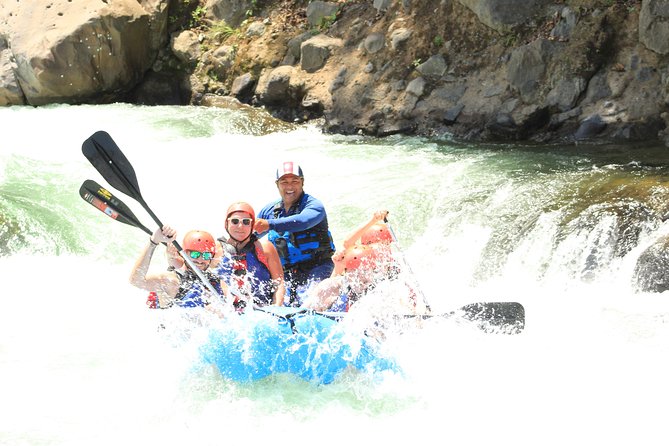 Arenal White Water Rafting + Free Photos + Free lunch - The Sum Up