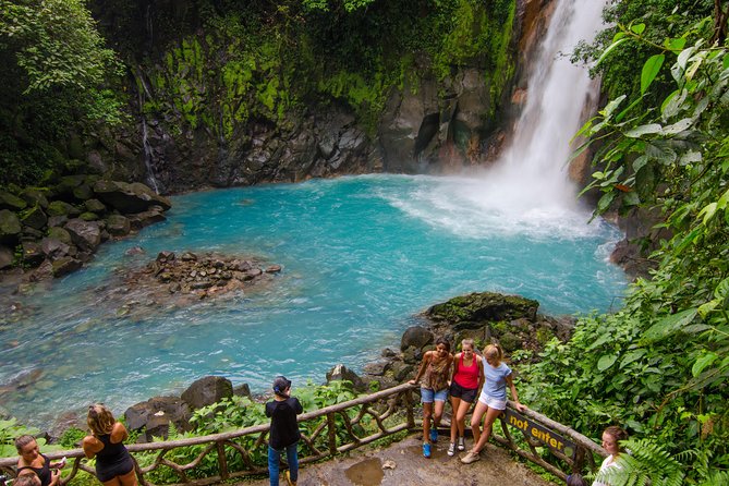 Rio Celeste and Tenorio Volcano Hike with Lunch - FAQ