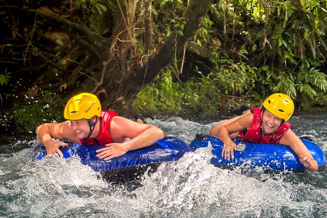Tubing in Rio Celeste: floating aventure in nature - Tubing in Rio Celeste: floating adventure in nature