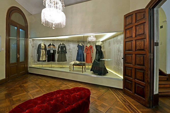 Private Tour Discovering Evita and The Peronism in Buenos Aires - Key Points