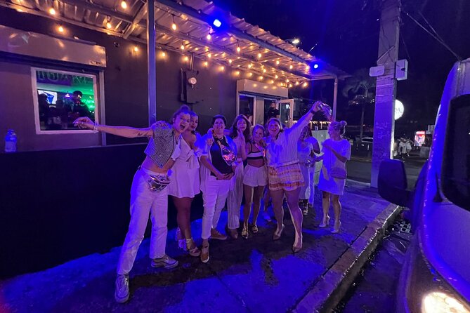 Nightlife Adventure La Placita Calle Cerra La factoría La Perla - Why This Tour Offers Great Value