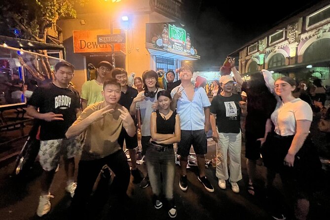 Nightlife Adventure La Placita Calle Cerra La factoría La Perla - Who Will Love This Tour?