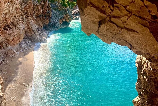 Picnic on Croatian Secret Beach - The Experience in Detail