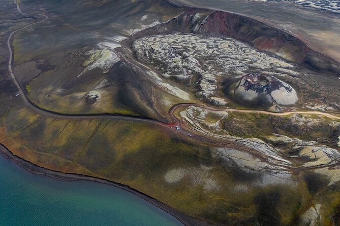 Landmannalaugar & Icelandic Highlands Super Jeep Tour - In-Depth Review of the Landmannalaugar & Icelandic Highlands Super Jeep Tour