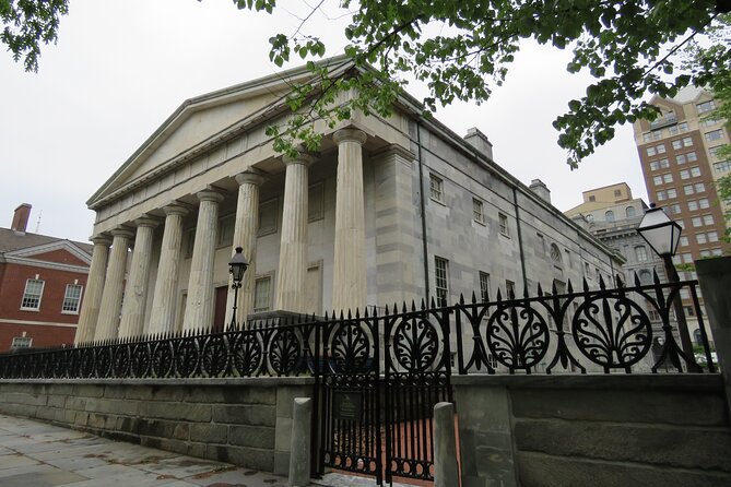 Small-Group Discovering Colonial Philadelphia Public Walking Tour - Why This Tour Offers Great Value