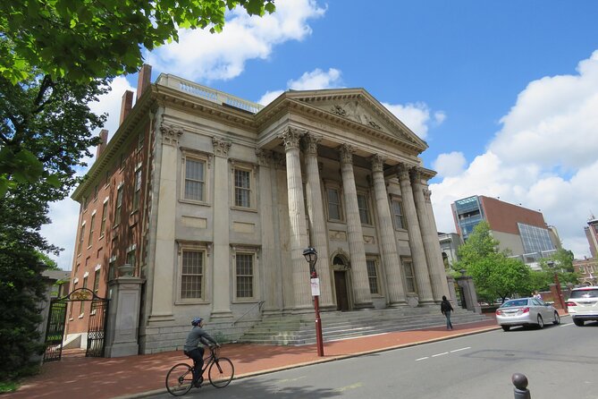 Small-Group Discovering Colonial Philadelphia Public Walking Tour - Key Points