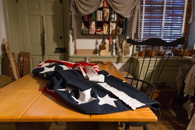 Historic Sites of Philadelphia Self-Guided Walking Audio Tour - Key Points