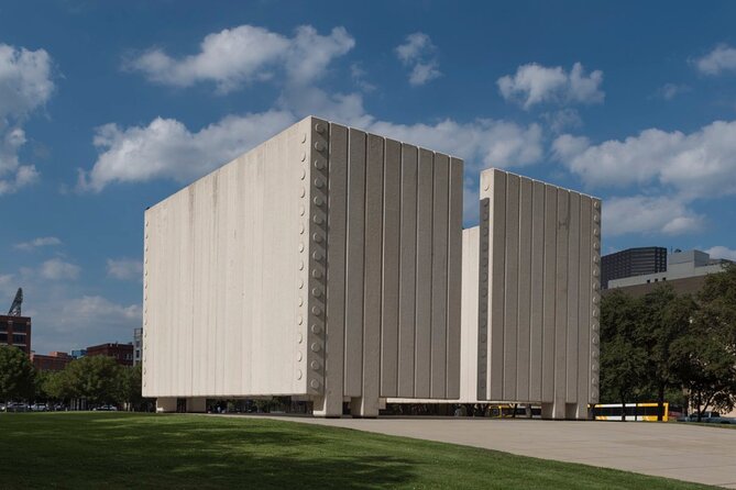 Dallas Scavenger Hunt & Self-Guided Tour - A Highly Detailed Look at the Self-Guided Experience