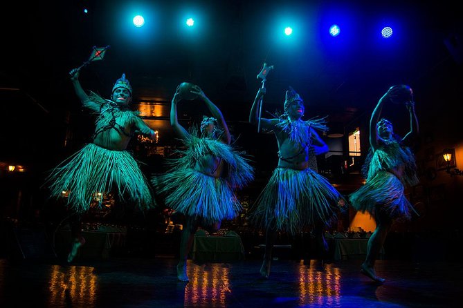 Magic Water Show and dinner at most popular restaurant in Barranco (Dance Show) - Who Should Consider This Tour?