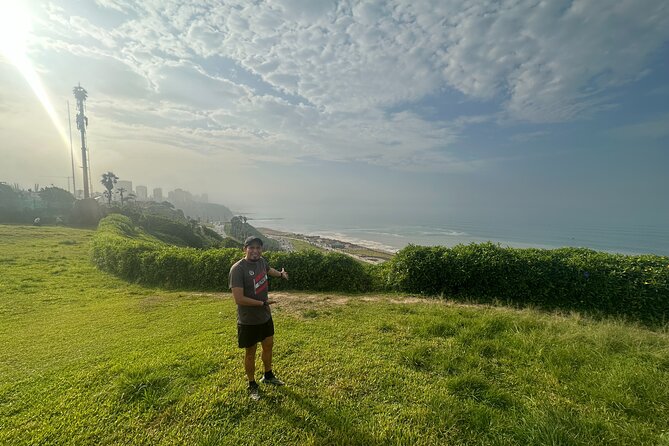 Jogging Activity through Tourist Places facing the Sea in Lima - Key Points