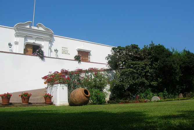 Lima´s Vibrant Heritage & Larco Museum of Cultures Half Day Tour - Transportation and Group Size