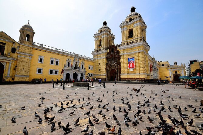 Lima Top Attractions City Tour : Tickets Included - Plaza San Martin and the Historic Heart of Lima