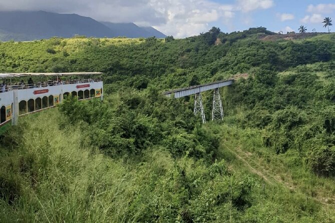 St.Kitts Sugar Train Tour / Pick up & Drop-Off Included - What Makes This Tour Stand Out?
