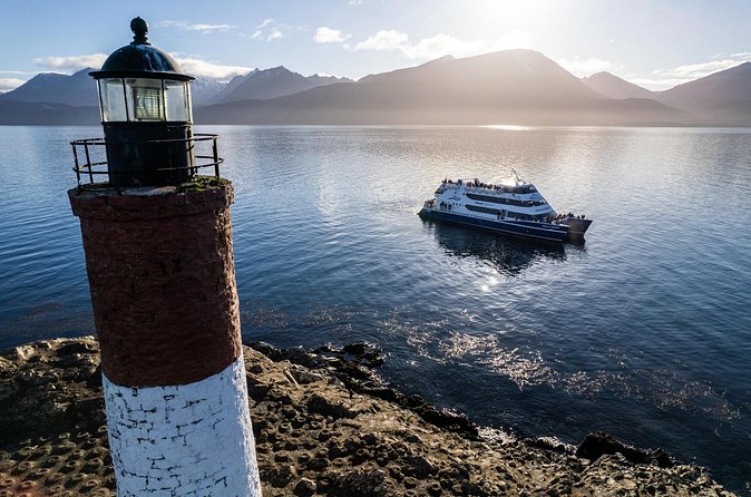 Navigation Beagle Channel to the penguin - FAQ