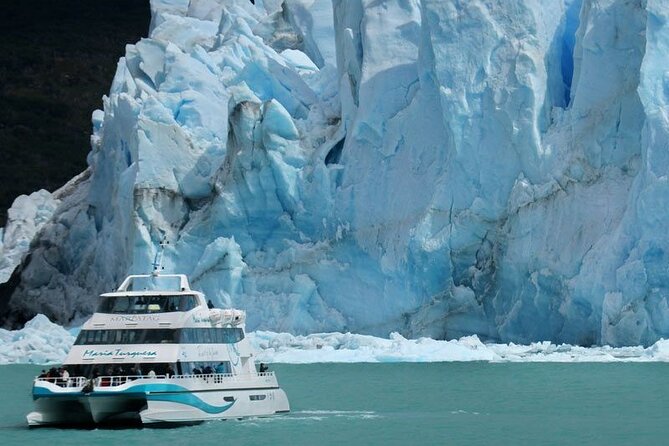 Glaciares Gourmet Premium Lounge boat Tour + El Calafate pick up - The Experience: A Deep Dive into the Tour Itself