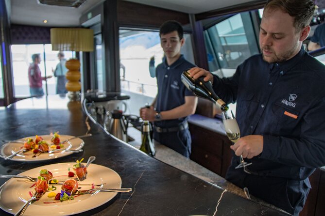 Glaciares Gourmet Premium Lounge boat Tour + El Calafate pick up - Is This Tour Right for You?