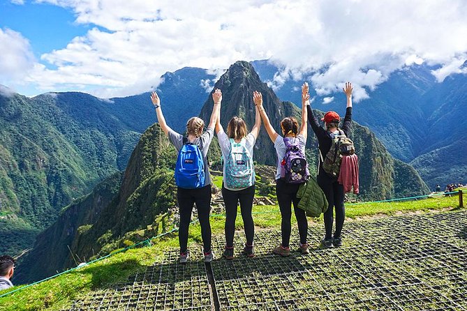 2-Day Tour to Machu Picchu and Rainbow Mountain Cusco - Detailed Review of the 2-Day Tour to Machu Picchu and Rainbow Mountain