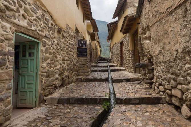 Sacred Valley: Chinchero, Maras, Moray, Ollantaytambo Private or Small-Group - Authenticity and Value