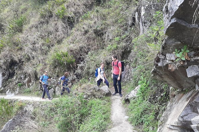 Shared Two Days Inca Trail - Day 1: Exploring Chachabamba and Wiñay Wayna