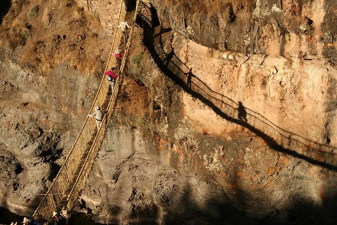 The last inka bridge "Q´eswachaka" service in private - FAQ
