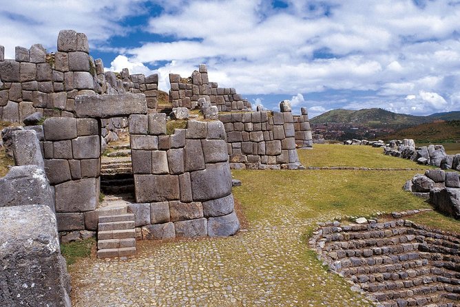 5 Days: Cusco || Sacred Valley || MachuPicchu || Moray & salt Mines || - Day 1: Cusco’s Roots and Mysticism