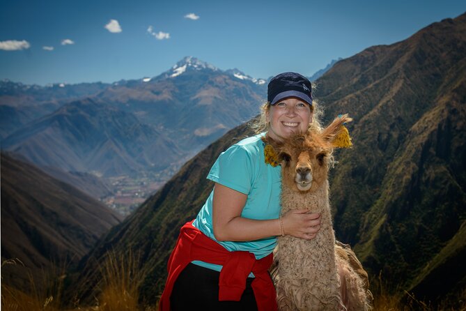 Hiking with Llamas and Alpacas in the Sacred Valley of the Incas - Key Points