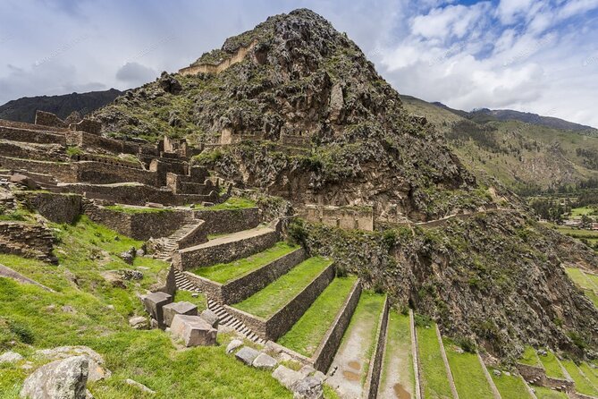 Full Day: Sacred Valley Tour with Entrances - The Guided Experience and Group Dynamics