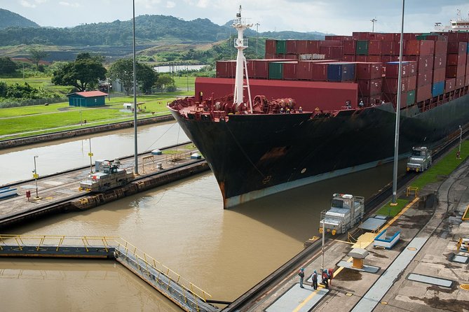 Private shuttle service from Tocumen airport to downtown Panama City. - FAQ