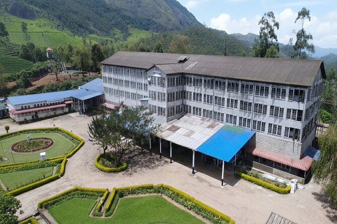 Kochi to Munnar Full Day Tour with Eravikulam, lockhart and Lunch - Return to Ernakulam