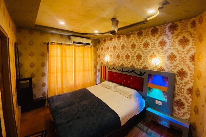 Aleppey Backwater Tour with Kerala Traditional Lunch - FAQ