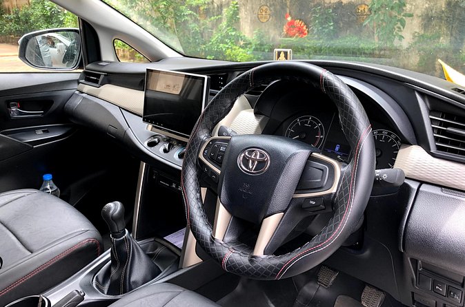 Mumbai Airport Drop via Toyota Crysta SUV - Authentic Insights from User Experiences