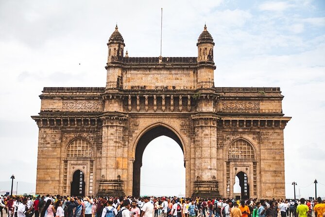 Mumbai Sightseeing Tour with Iconic Dabbawala Experience - Transportation and Comfort