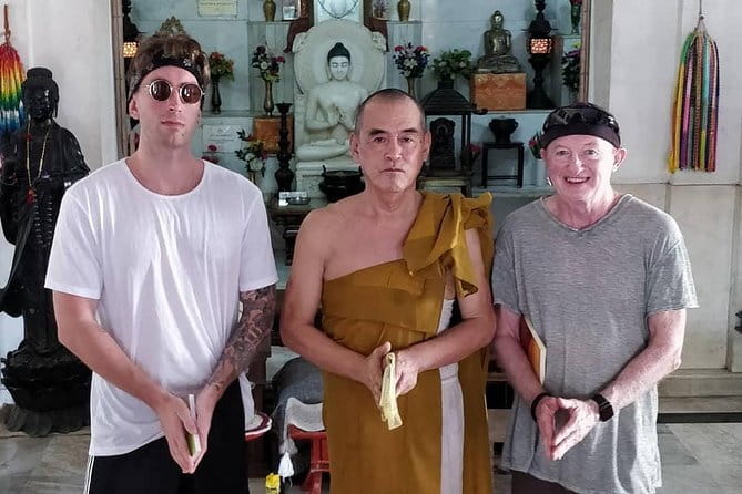 Sacred sites Mumbai tour: Hinduism, Christianity, Judaism & more - Sacred Sites Mumbai Tour: Hinduism, Christianity, Judaism & More