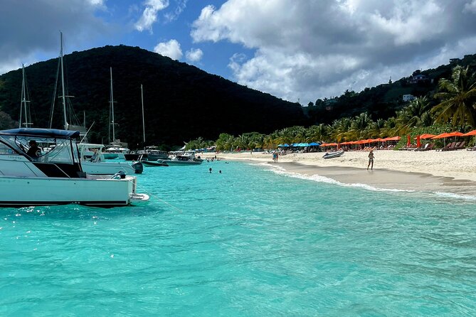 Private British Virgin Islands Full Day Charter on 32' Power Cat - The Boat: Comfort and Practicality