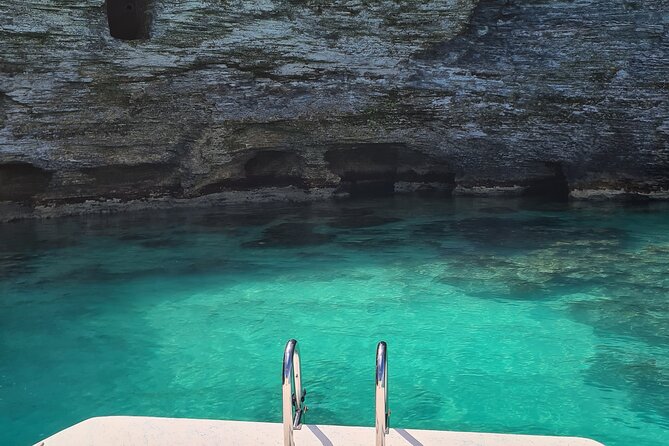 Private Bermuda Boat Charter Cliff Jumping, Islands & Sightseeing - FAQs