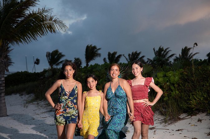 1 Hour Private Professional Portraits in Grace Bay Beach - FAQs