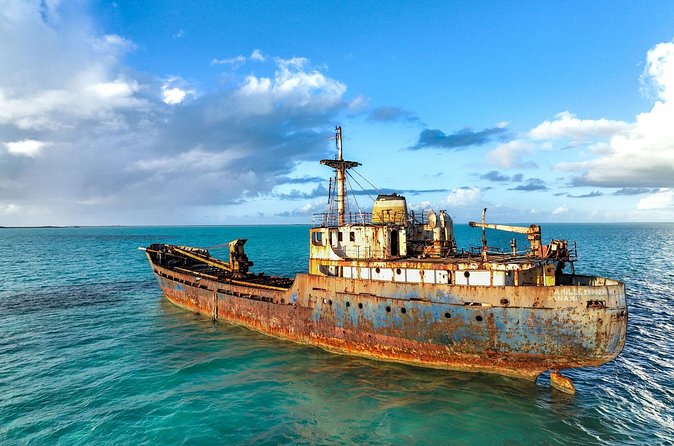 Private Tour Jet Skiing Around La Famille Ship and Pristine Cays - FAQ