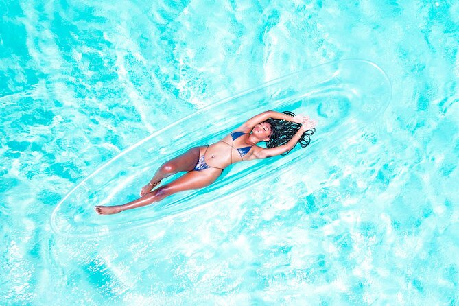 Clear Kayak photoshoot - In-Depth Review of the Clear Kayak Photoshoot in Providenciales