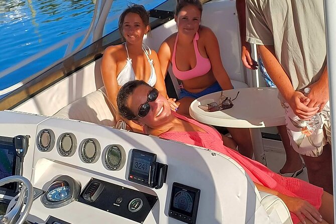 Robinson Crusoe Island Beach Hideaway Cruise - La Famille Express Shipwreck