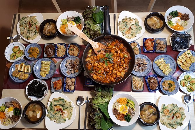 Korean Cooking Class with Full-Course Meal & Local Market Tour in Seoul - An In-Depth Look at the Experience