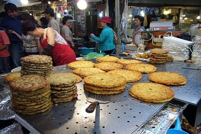 Private K-Food Walking Tour Including Visit to Dongdaemun District - The Final Taste: Korean Barbecue and Local Sips