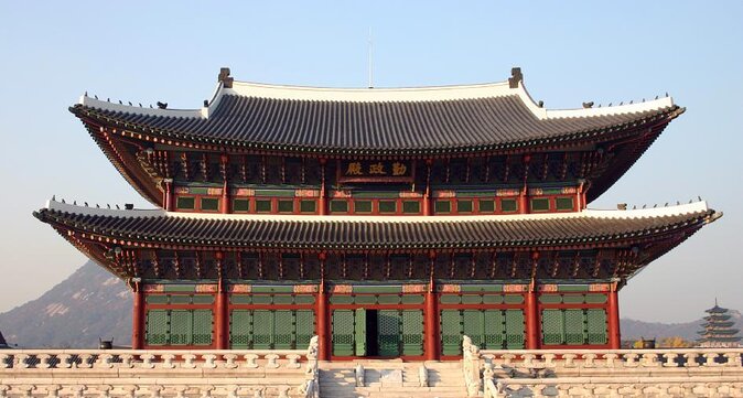Private Palace Photo Shoot in Seoul with a Photographer - A Personal Photo Adventure at Gyeongbokgung Palace in Seoul