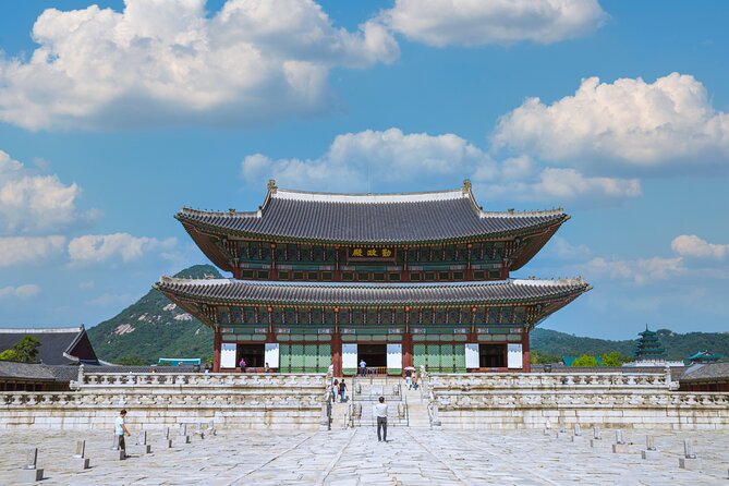 Seoul: Gyeongbokgung & Insa-dong Gastroventure Day Tour - Traditional Hanjeongsik Meal: A Feast for the Senses