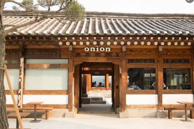Seoul: Bukchon Hanok Village Walking Tour - Practical Tips and What to Expect