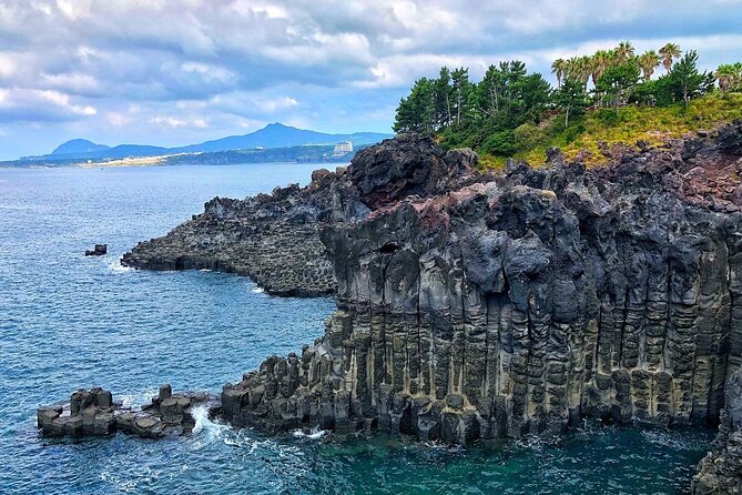 Discover Jeju in 3days: A Curated All-Inclusive Experience - Detailed Review of the 3-Day Jeju Tour